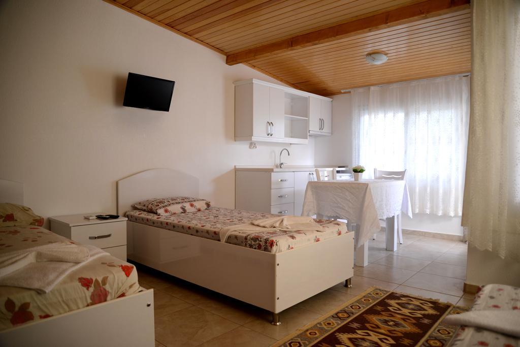 Huzur Hotel Siğacık الغرفة الصورة